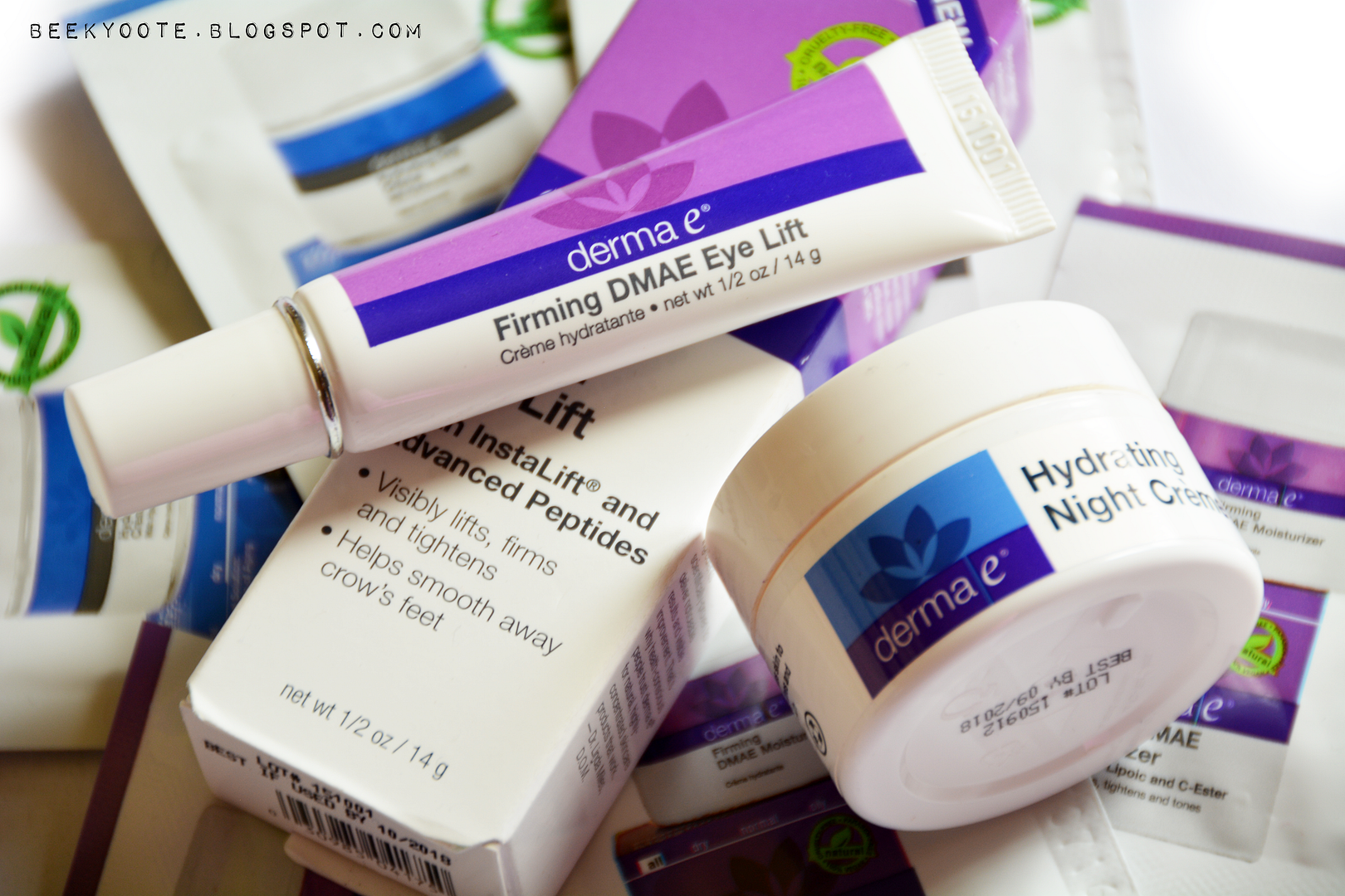 derma e Firming DMAE Eye Lift B E E K Y O O T E